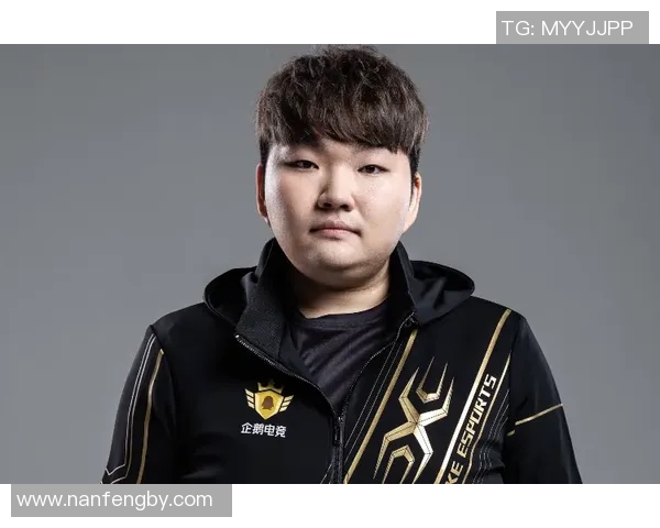 电竞新闻英雄联盟赛场LNG强势反击背后的战术解析与团队协作探讨